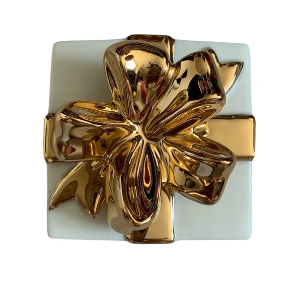 NWB Mikasa Holiday Elegance Fine Porcelain Present Box - Picture 2 of 11